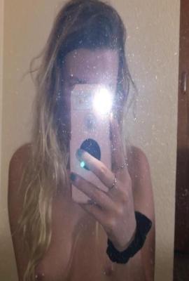 Fløjl Lærke  Escort Odense C