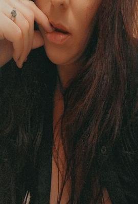 Silkeblød Isadora  Escort Esbjerg V